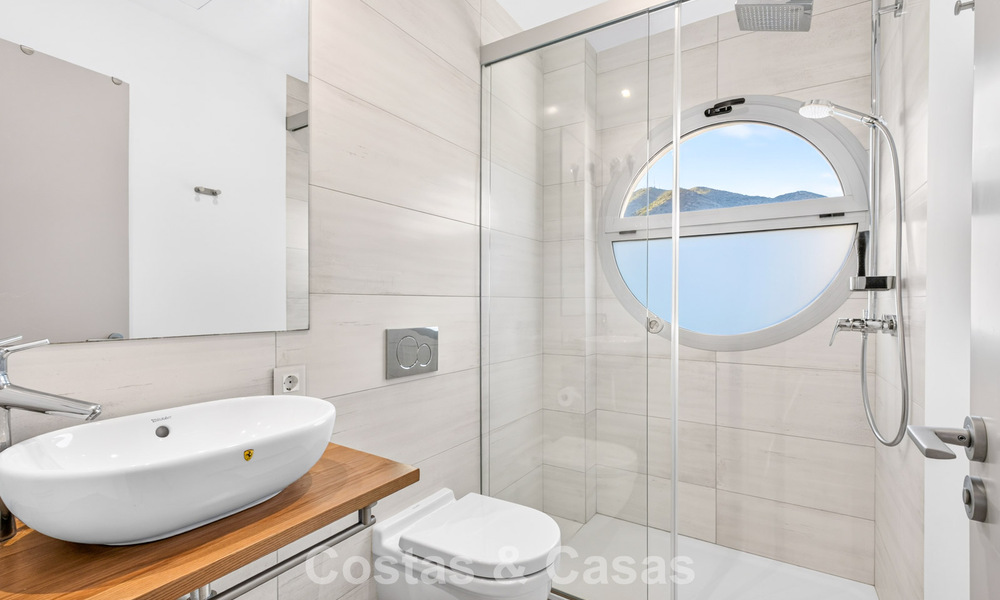 Exclusive corner penthouse with panoramic sea views for sale in El Higueron Resort, Benalmádena, Costa del Sol 807413