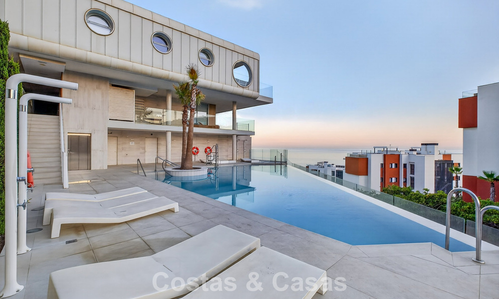 Exclusive corner penthouse with panoramic sea views for sale in El Higueron Resort, Benalmádena, Costa del Sol 807416