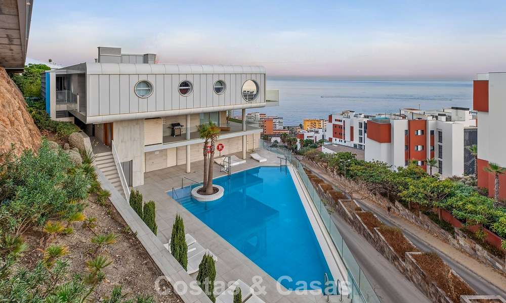 Exclusive corner penthouse with panoramic sea views for sale in El Higueron Resort, Benalmádena, Costa del Sol 807417