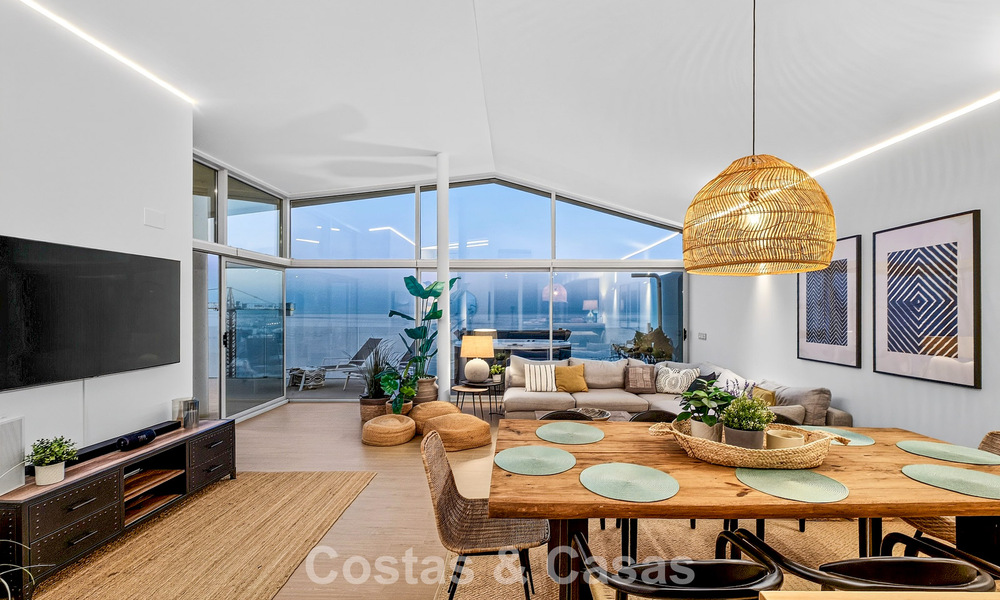 Exclusive corner penthouse with panoramic sea views for sale in El Higueron Resort, Benalmádena, Costa del Sol 807421