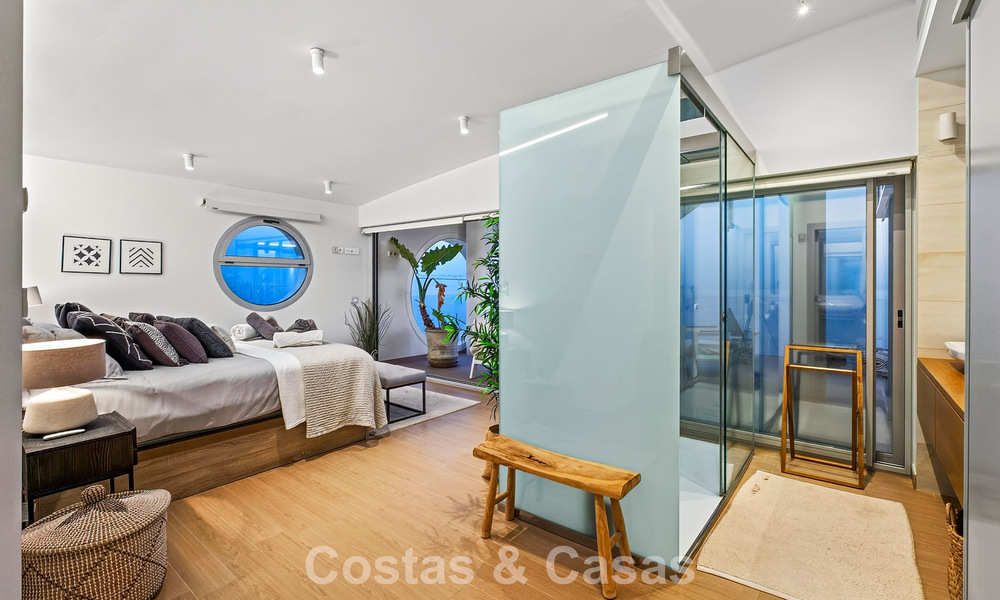 Exclusive corner penthouse with panoramic sea views for sale in El Higueron Resort, Benalmádena, Costa del Sol 807423