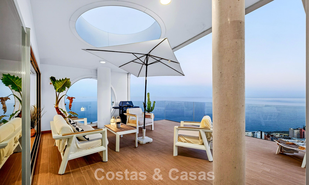 Exclusive corner penthouse with panoramic sea views for sale in El Higueron Resort, Benalmádena, Costa del Sol 807424