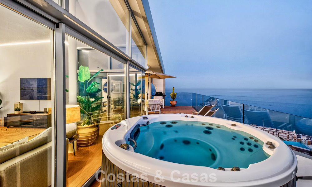 Exclusive corner penthouse with panoramic sea views for sale in El Higueron Resort, Benalmádena, Costa del Sol 807430