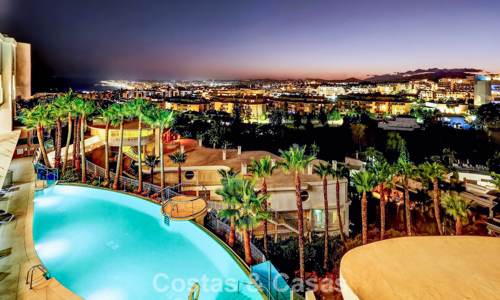 Stylish, top-floor, corner apartment with breathtaking sea views for sale in El Higuerón, Fuengirola, Costa del Sol 807533