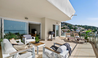 Stylish, top-floor, corner apartment with breathtaking sea views for sale in El Higuerón, Fuengirola, Costa del Sol 807534 