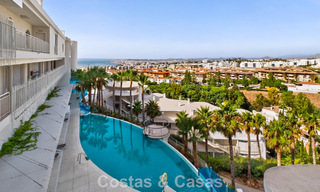 Stylish, top-floor, corner apartment with breathtaking sea views for sale in El Higuerón, Fuengirola, Costa del Sol 807567 
