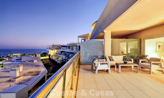 Stylish, top-floor, corner apartment with breathtaking sea views for sale in El Higuerón, Fuengirola, Costa del Sol 807570 