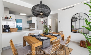 Stylish, top-floor, corner apartment with breathtaking sea views for sale in El Higuerón, Fuengirola, Costa del Sol 807575 