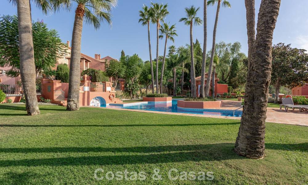 Modernized semi-detached house with panoramic views for sale in the hills of Marbella - Benahavís 807598
