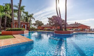 Modernized semi-detached house with panoramic views for sale in the hills of Marbella - Benahavís 807599 