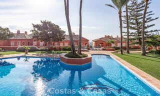 Modernized semi-detached house with panoramic views for sale in the hills of Marbella - Benahavís 807600 