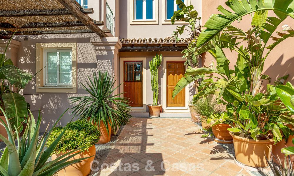Modernized semi-detached house with panoramic views for sale in the hills of Marbella - Benahavís 807630