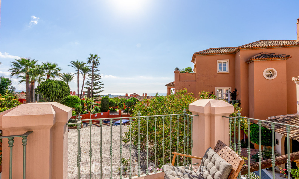 Modernized semi-detached house with panoramic views for sale in the hills of Marbella - Benahavís 807634