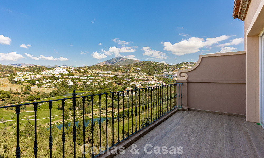 Modernized semi-detached house with panoramic views for sale in the hills of Marbella - Benahavís 807635