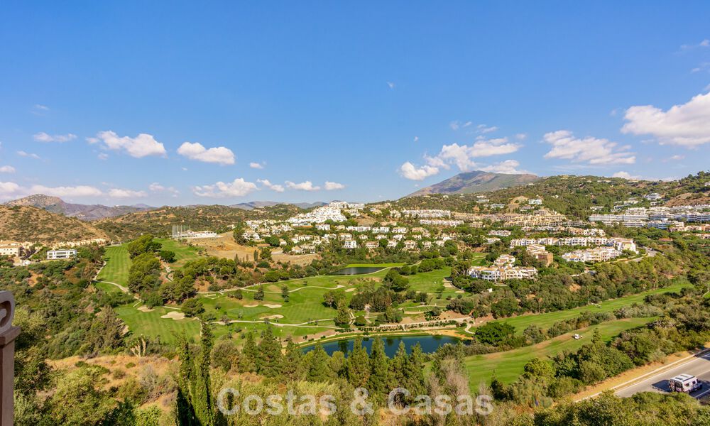 Modernized semi-detached house with panoramic views for sale in the hills of Marbella - Benahavís 807636