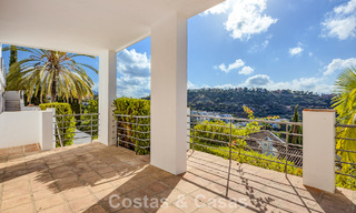 Mediterranean villa with superb golf and sea views for sale in Los Arqueros, Marbella - Benahavís 807770 