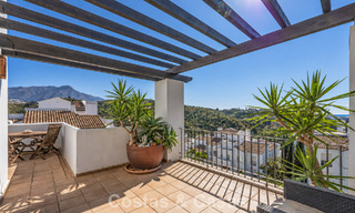 Stunning penthouse with renovation potential for sale with golf and sea views in La Quinta, Marbella - Benahavís 807668 