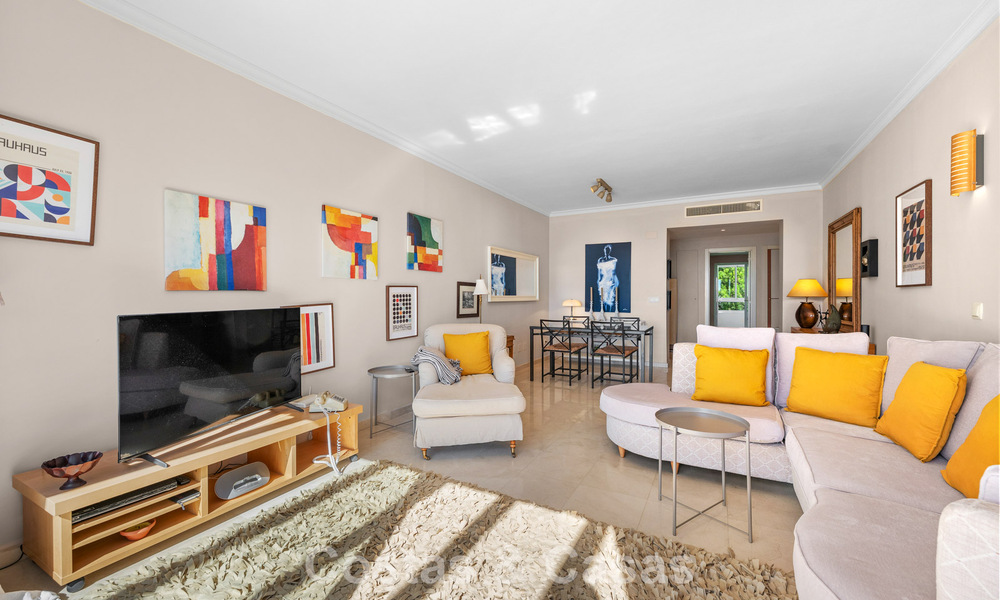 Stunning penthouse with renovation potential for sale with golf and sea views in La Quinta, Marbella - Benahavís 807686