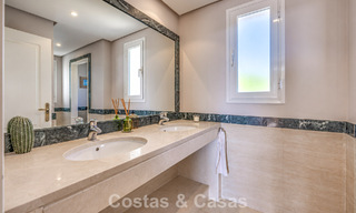 Stunning penthouse with renovation potential for sale with golf and sea views in La Quinta, Marbella - Benahavís 807700 