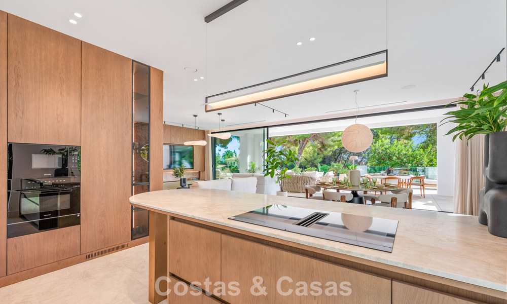 Exclusive modern new-build villa with panoramic views for sale on Marbella’s renowned Golden Mile 807776