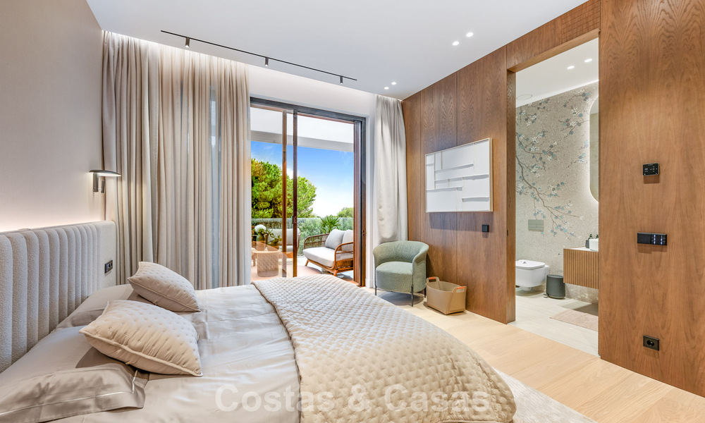 Exclusive modern new-build villa with panoramic views for sale on Marbella’s renowned Golden Mile 807781