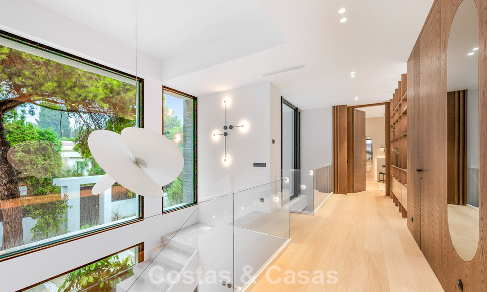 Exclusive modern new-build villa with panoramic views for sale on Marbella’s renowned Golden Mile 807803