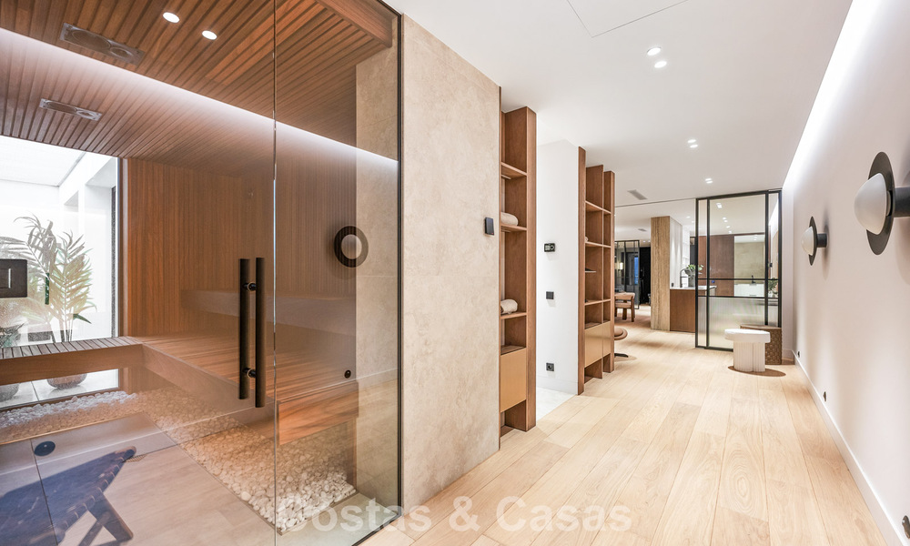 Exclusive modern new-build villa with panoramic views for sale on Marbella’s renowned Golden Mile 807808