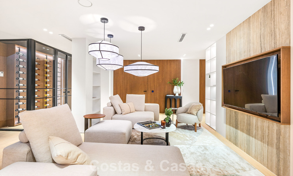 Exclusive modern new-build villa with panoramic views for sale on Marbella’s renowned Golden Mile 807821