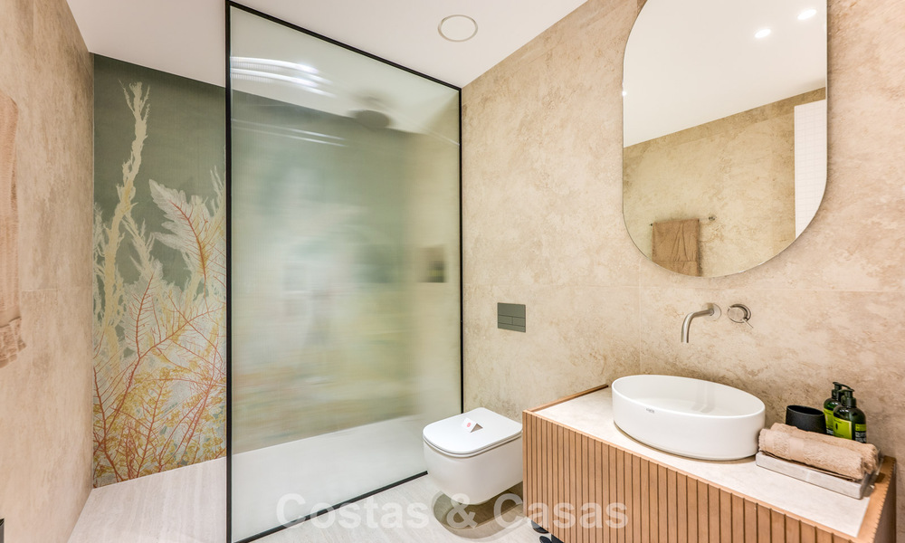 Exclusive modern new-build villa with panoramic views for sale on Marbella’s renowned Golden Mile 807828
