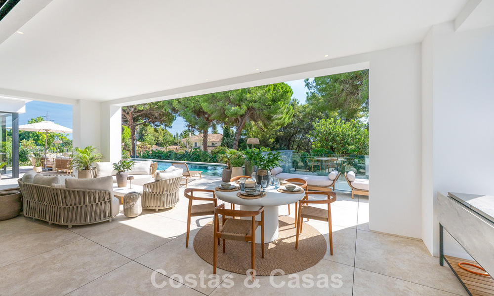 Exclusive modern new-build villa with panoramic views for sale on Marbella’s renowned Golden Mile 807851