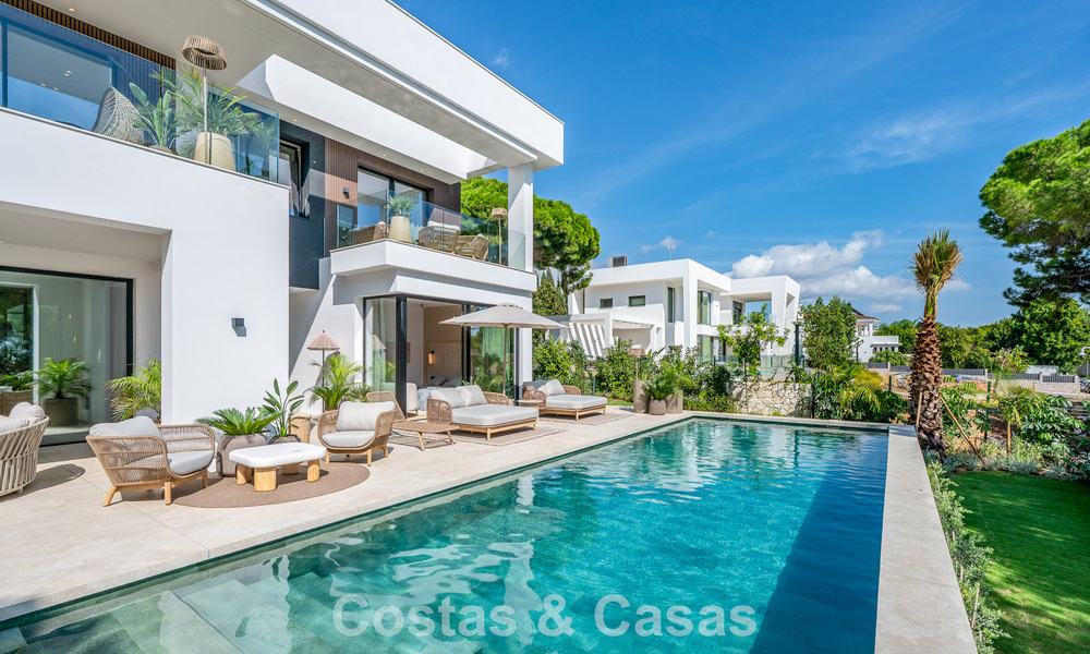 Exclusive modern new-build villa with panoramic views for sale on Marbella’s renowned Golden Mile 807862