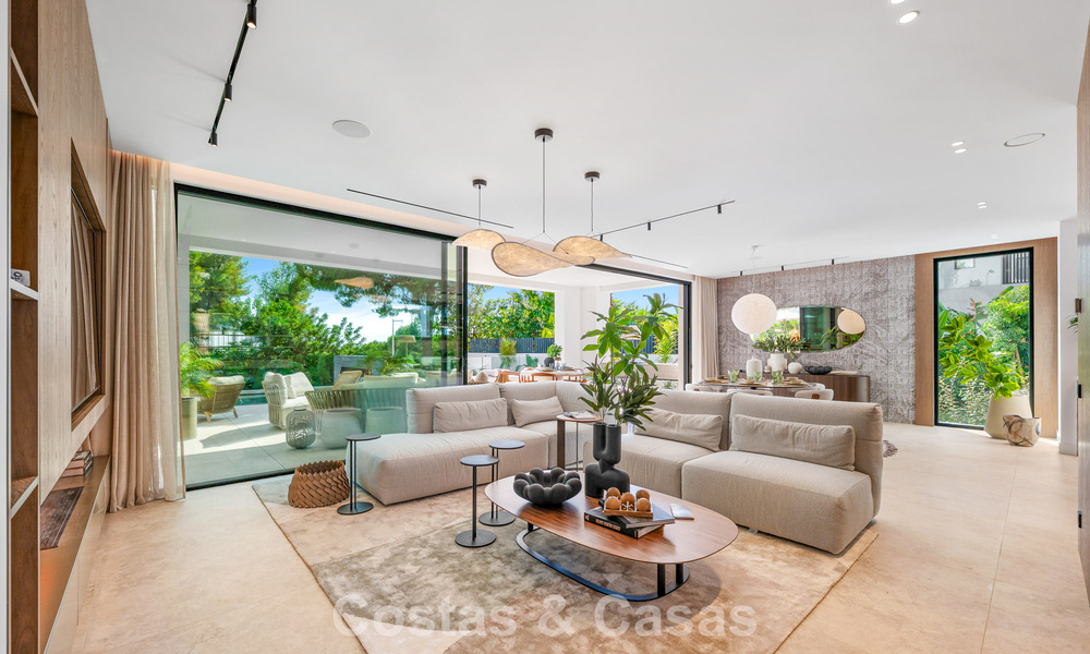 Exclusive modern new-build villa with panoramic views for sale on Marbella’s renowned Golden Mile 807886