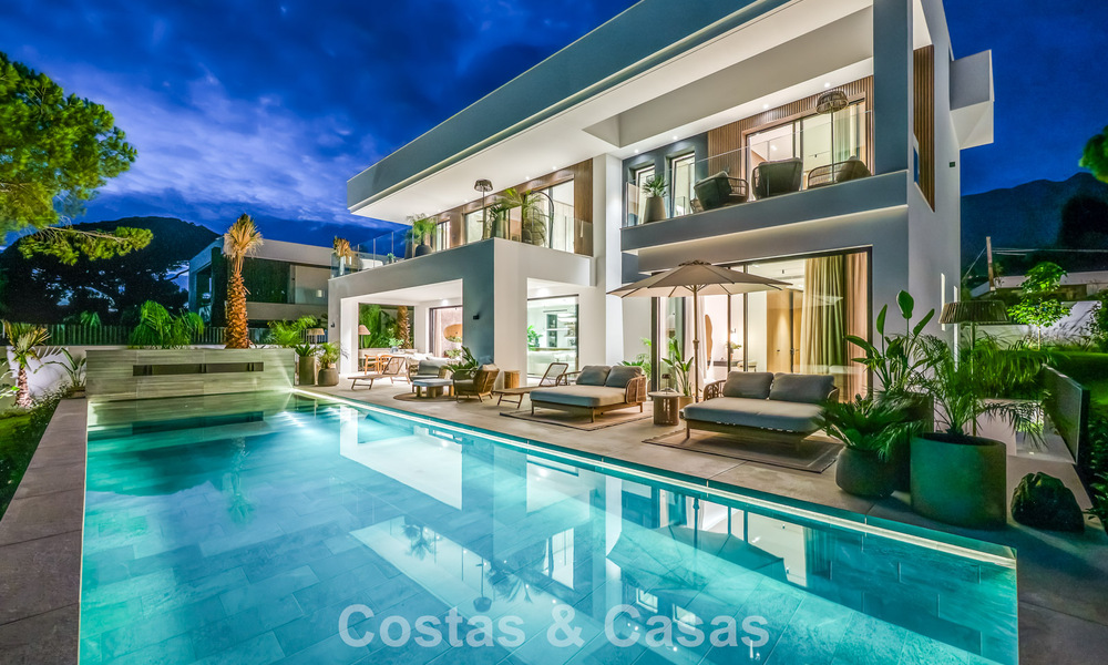 Exclusive modern new-build villa with panoramic views for sale on Marbella’s renowned Golden Mile 807927