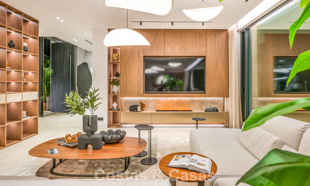 Exclusive modern new-build villa with panoramic views for sale on Marbella’s renowned Golden Mile 807939