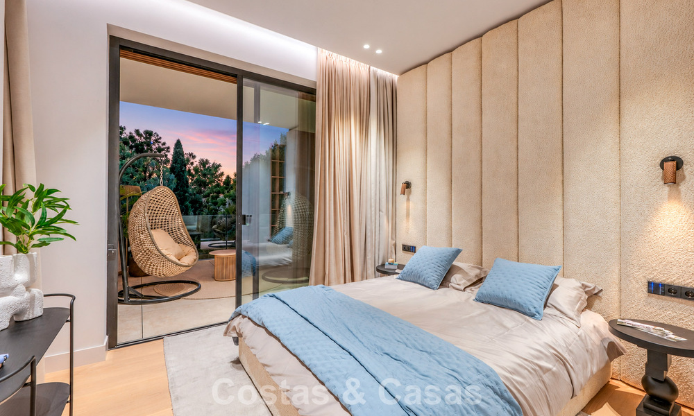 Exclusive modern new-build villa with panoramic views for sale on Marbella’s renowned Golden Mile 807953