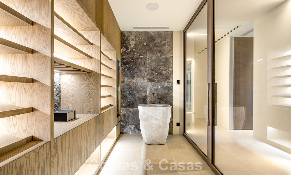 Cutting-edge new-build villa for sale with spectacular panoramic views in La Reserva Club, Sotogrande, Costa del Sol 807906