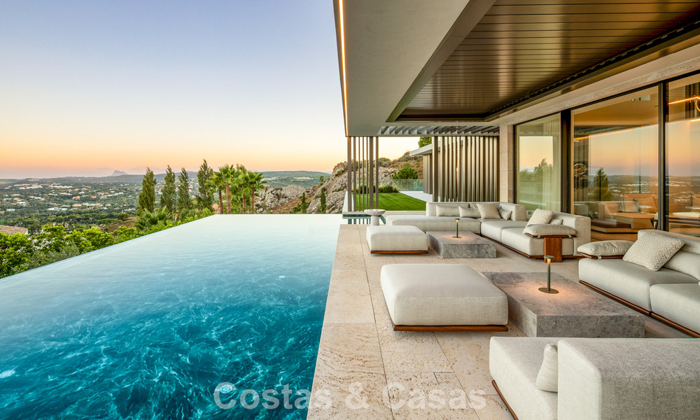 Cutting-edge new-build villa for sale with spectacular panoramic views in La Reserva Club, Sotogrande, Costa del Sol 807910