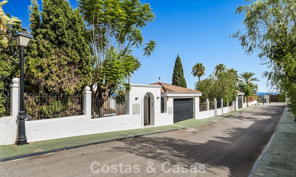 Modernised villa with contemporary mediterranean architecture for sale in Nueva Andalucía’s Golf Valley, Marbella 807962