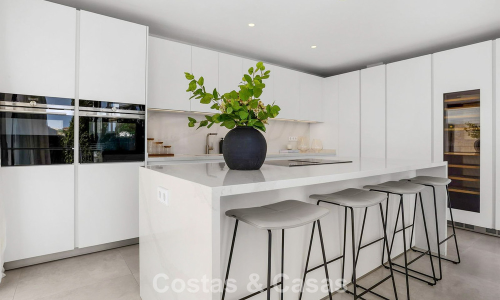 Modernised villa with contemporary mediterranean architecture for sale in Nueva Andalucía’s Golf Valley, Marbella 807981