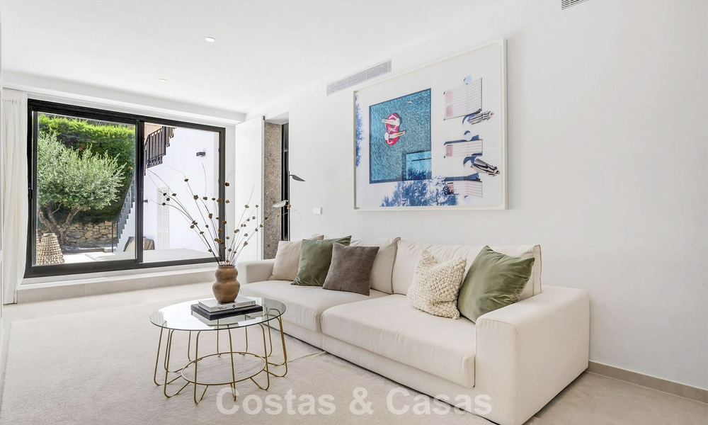 Modernised villa with contemporary mediterranean architecture for sale in Nueva Andalucía’s Golf Valley, Marbella 808000