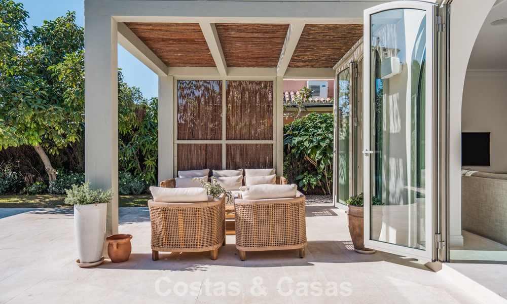 Mediterranean luxury villa with French-inspired interiors for sale in the heart of Nueva Andalucia, Marbella 808018