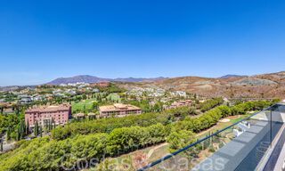 Contemporary golf apartments for sale in Hoyo 19, within a 5-star golf resort, New Golden Mile, Marbella - Benahavís 807495 
