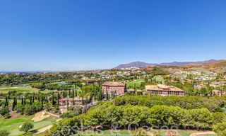 Contemporary golf apartments for sale in Hoyo 19, within a 5-star golf resort, New Golden Mile, Marbella - Benahavís 807496 
