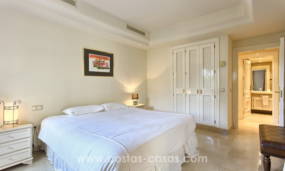 Apartments for sale in La Alzambra, within walking distance of Puerto Banús in Nueva Andalucía, Marbella 807702