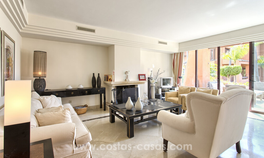 Apartments for sale in La Alzambra, within walking distance of Puerto Banús in Nueva Andalucía, Marbella 807705