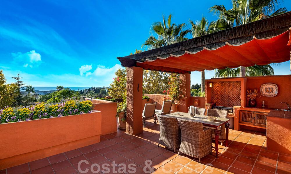 Apartments for sale in La Alzambra, within walking distance of Puerto Banús in Nueva Andalucía, Marbella 807711