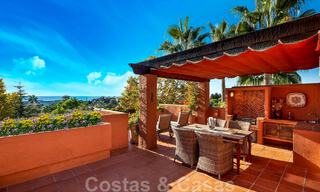 Apartments for sale in La Alzambra, within walking distance of Puerto Banús in Nueva Andalucía, Marbella 807711 