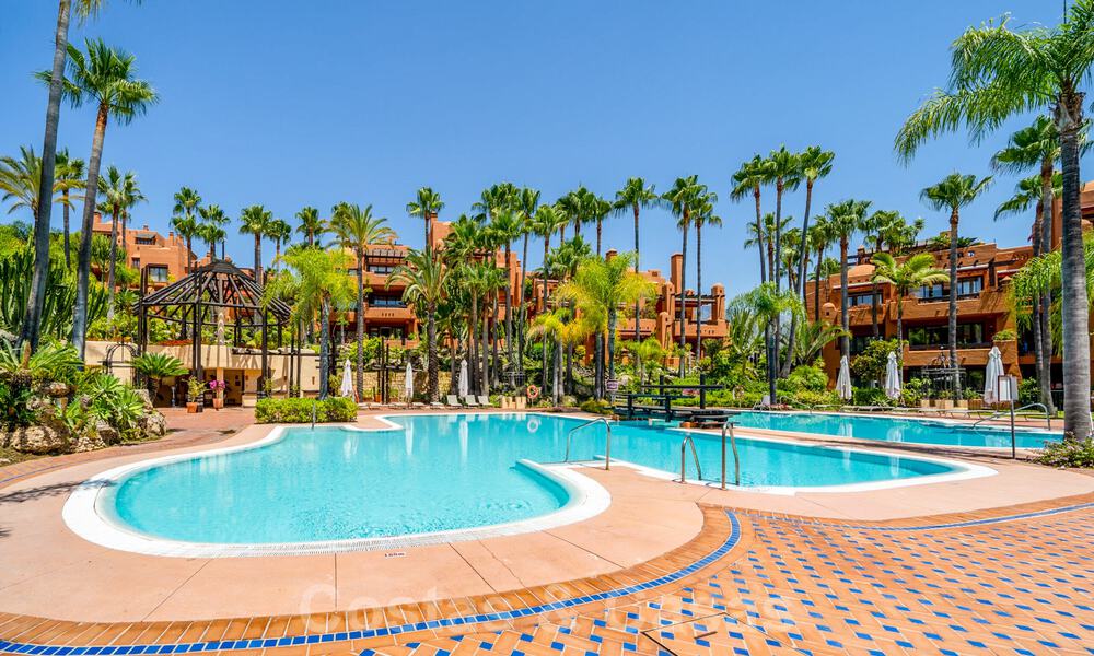 Apartments for sale in La Alzambra, within walking distance of Puerto Banús in Nueva Andalucía, Marbella 807716