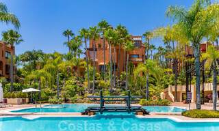 Apartments for sale in La Alzambra, within walking distance of Puerto Banús in Nueva Andalucía, Marbella 807717 