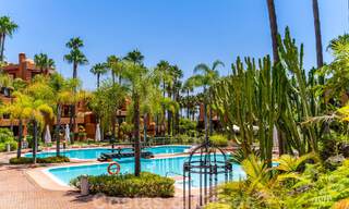 Apartments for sale in La Alzambra, within walking distance of Puerto Banús in Nueva Andalucía, Marbella 807718 